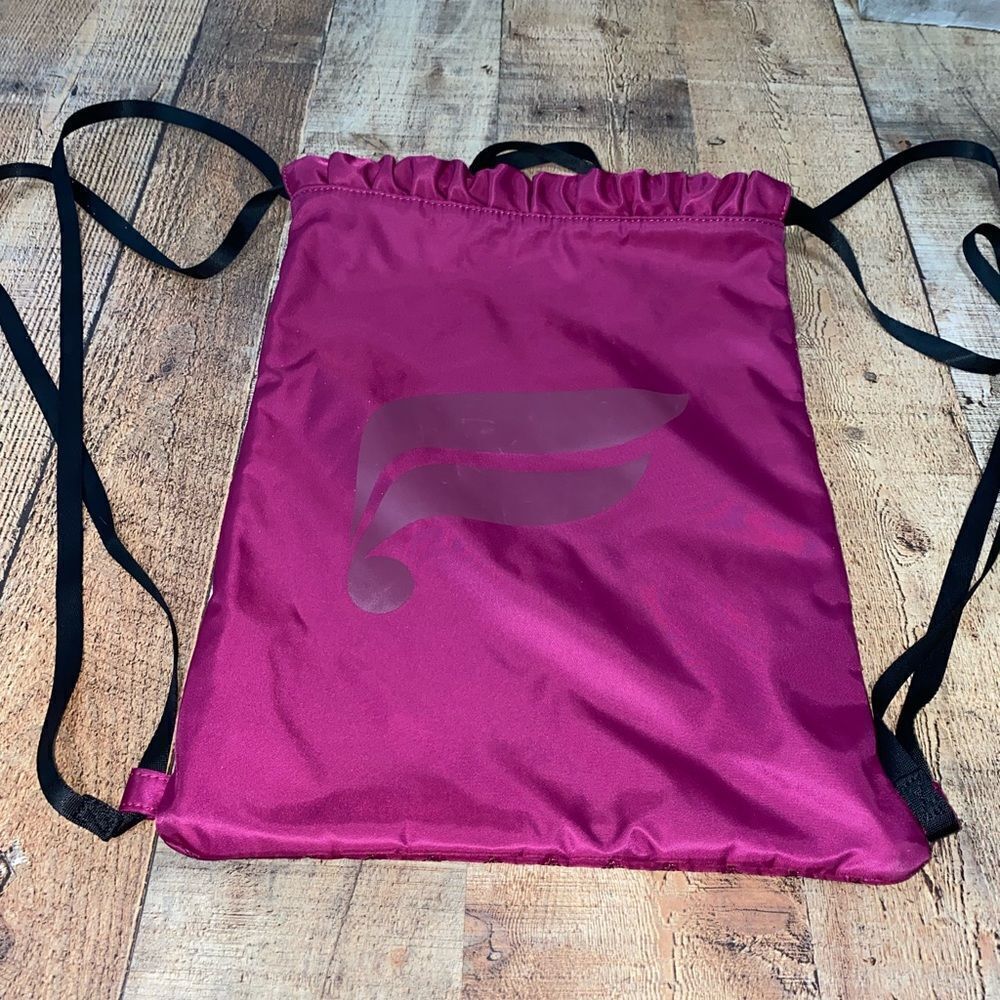 Fabletics raspberry GWP drawstring cinch backpack - Picture 3 of 12
